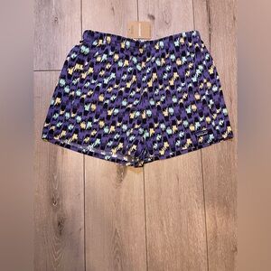 Patagonia Women's M Baggies Shorts 5" Inseam Perennial Purple Geometric‎ Print